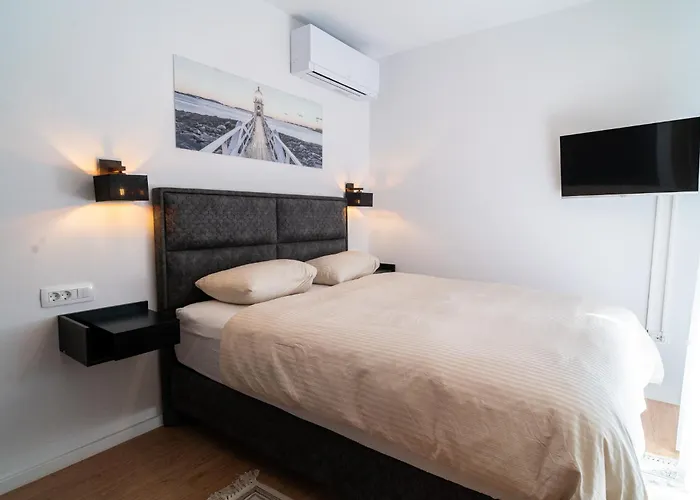 Apartment S5 By Belmont Realty