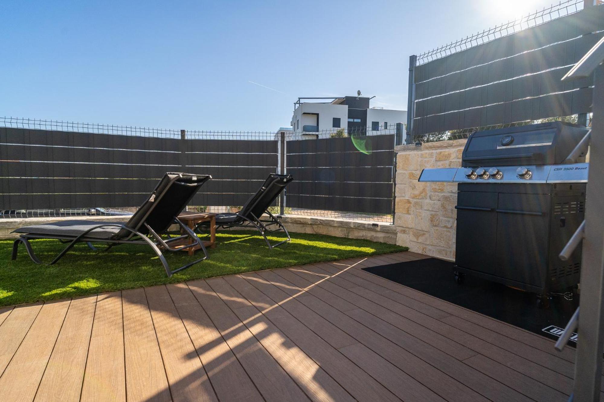 S5 By Belmont Realty Apartman *